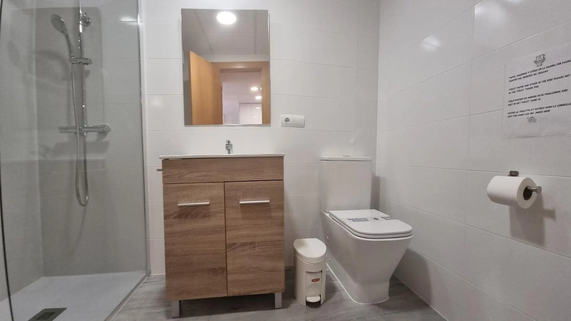 Homes Of Spain, Apartamentos Paraiso Vera Playa, Ed Nuku Hiva, Bajo X Con Piscina Privada Y Jardin Privado A Pie De Playa , Wifi