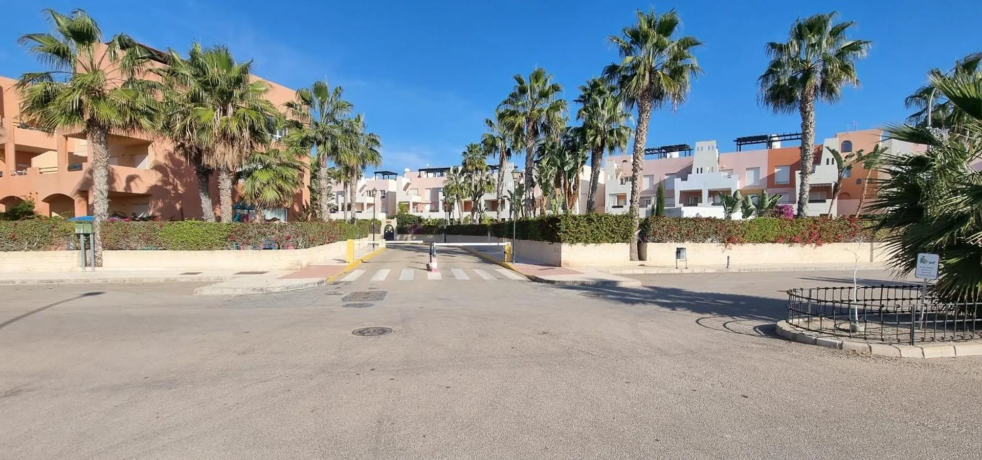 Homes Of Spain, Apartamentos Paraiso Vera Playa, Ed Nuku Hiva, Bajo X Con Piscina Privada Y Jardin Privado A Pie De Playa , Wifi