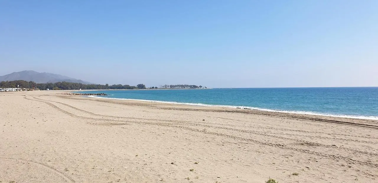 Homes of Spain: Beachfront Apartments with Private Pool at Paraiso Vera Playa