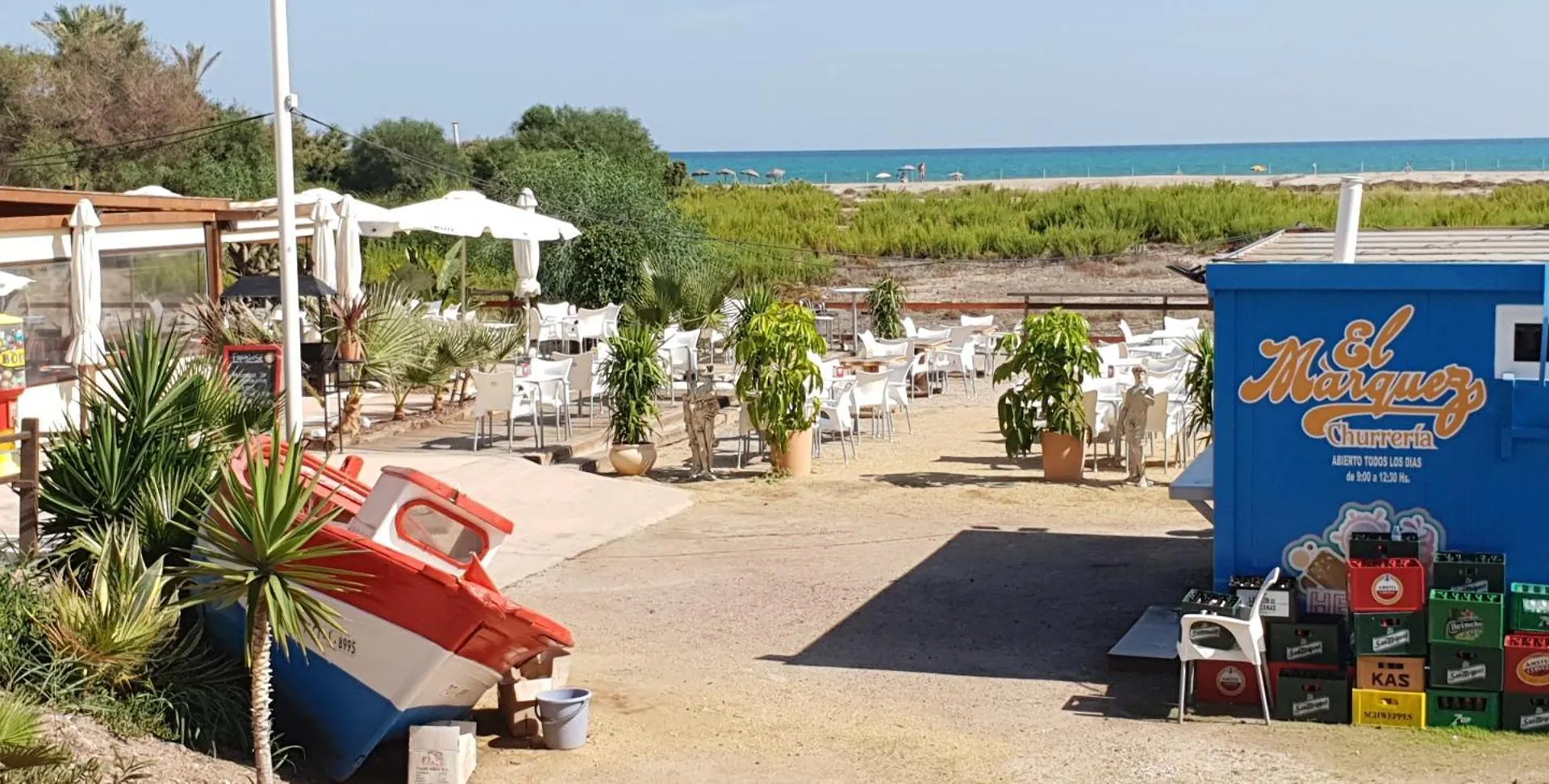 Homes of Spain: Beachfront Apartments with Private Pool at Paraiso Vera Playa