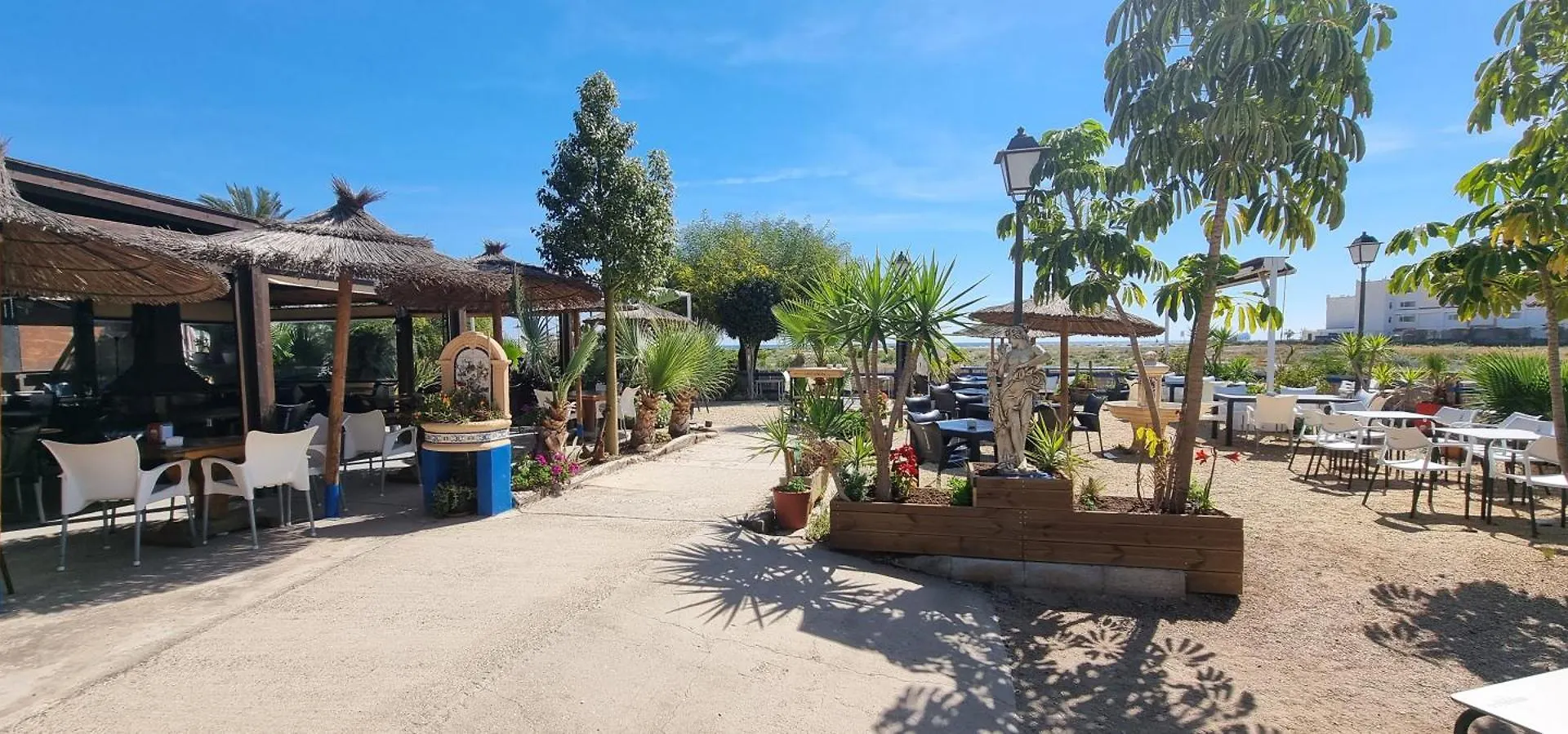 Homes of Spain: Beachfront Apartments with Private Pool at Paraiso Vera Playa